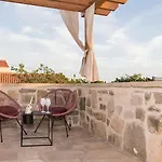 Rozara By Guide Villa *
