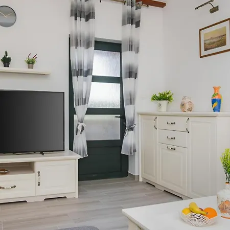 Villa Rozara By Guide Primosten