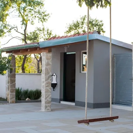 Rozara By Guide * 普利莫顿