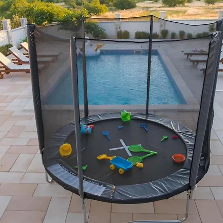 Rozara By Guide * 普利莫顿