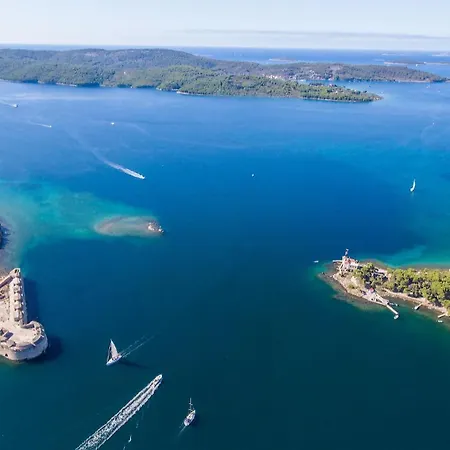 Rozara By Guide * プリモシュテン