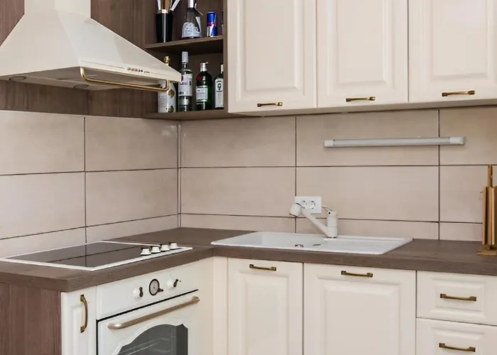 Rozara By Guide 别墅 普利莫顿